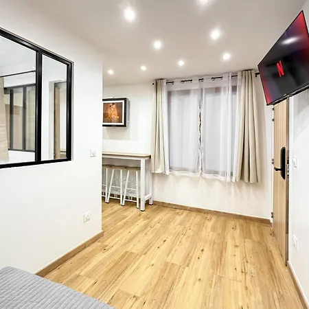 Hoche - Psg Apartmán