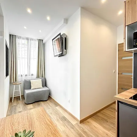 Hoche - Psg Apartment